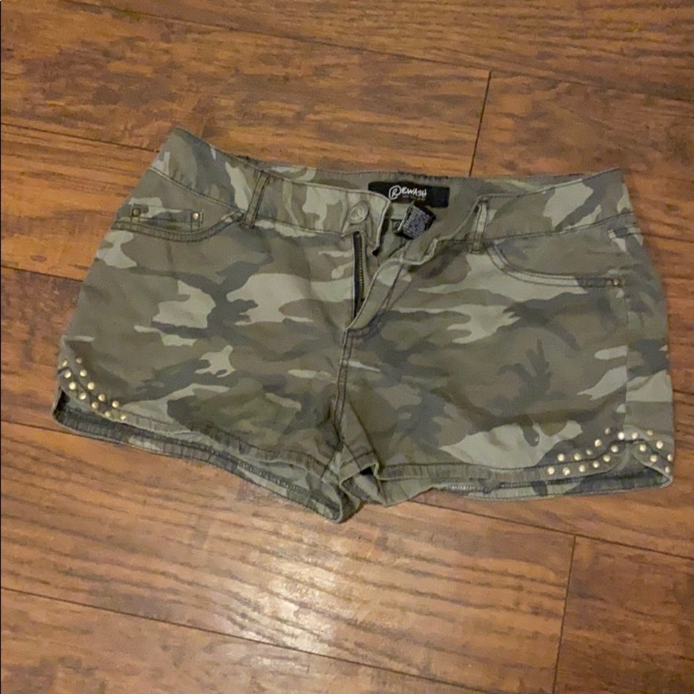 Camo studded shorts